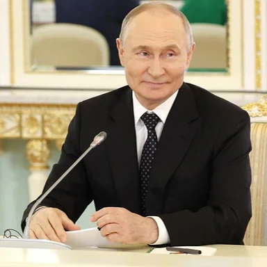 Радиостанция MAXIMUM поздравляет Владимира Владимировича Путина с Днём Рождения!
