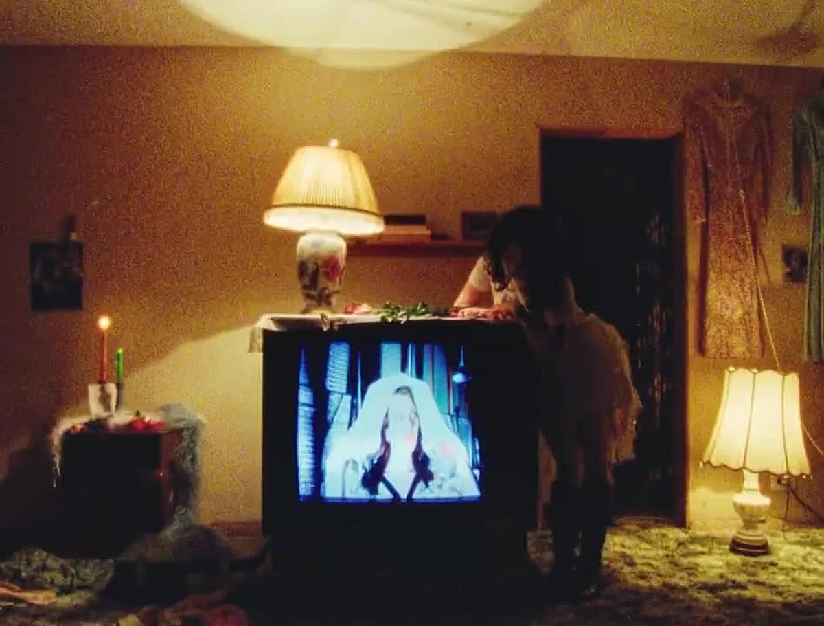 Violet Grohl - THUM (Official Music Video)