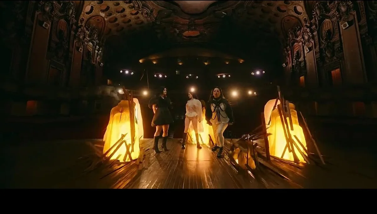 POPPY, AMY LEE, COURTNEY LAPLANTE - End of You